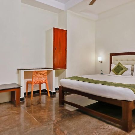 Itsy Hotels Prakasam Residency Pondicherry Eksteriør bilde