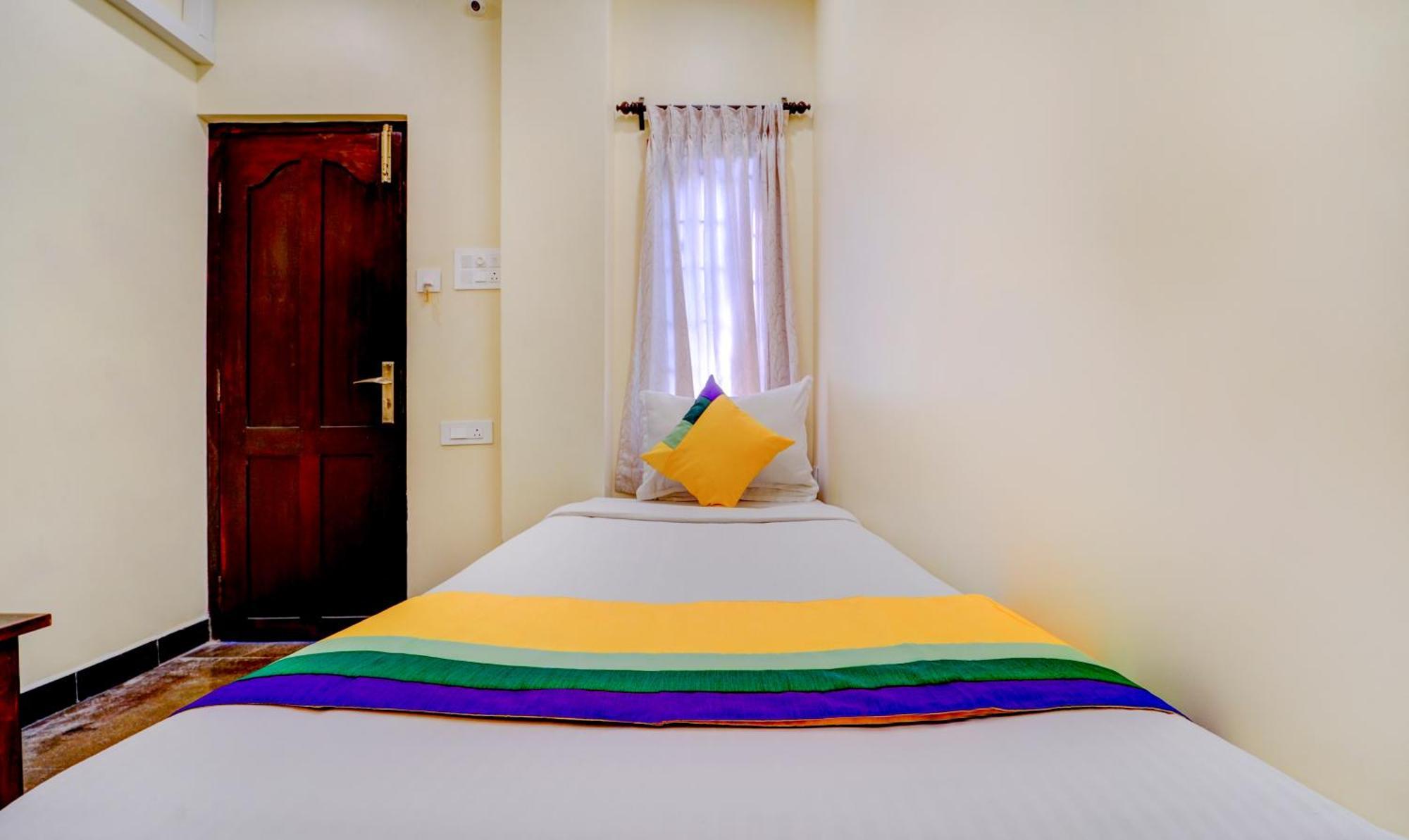 Itsy Hotels Prakasam Residency Pondicherry Eksteriør bilde