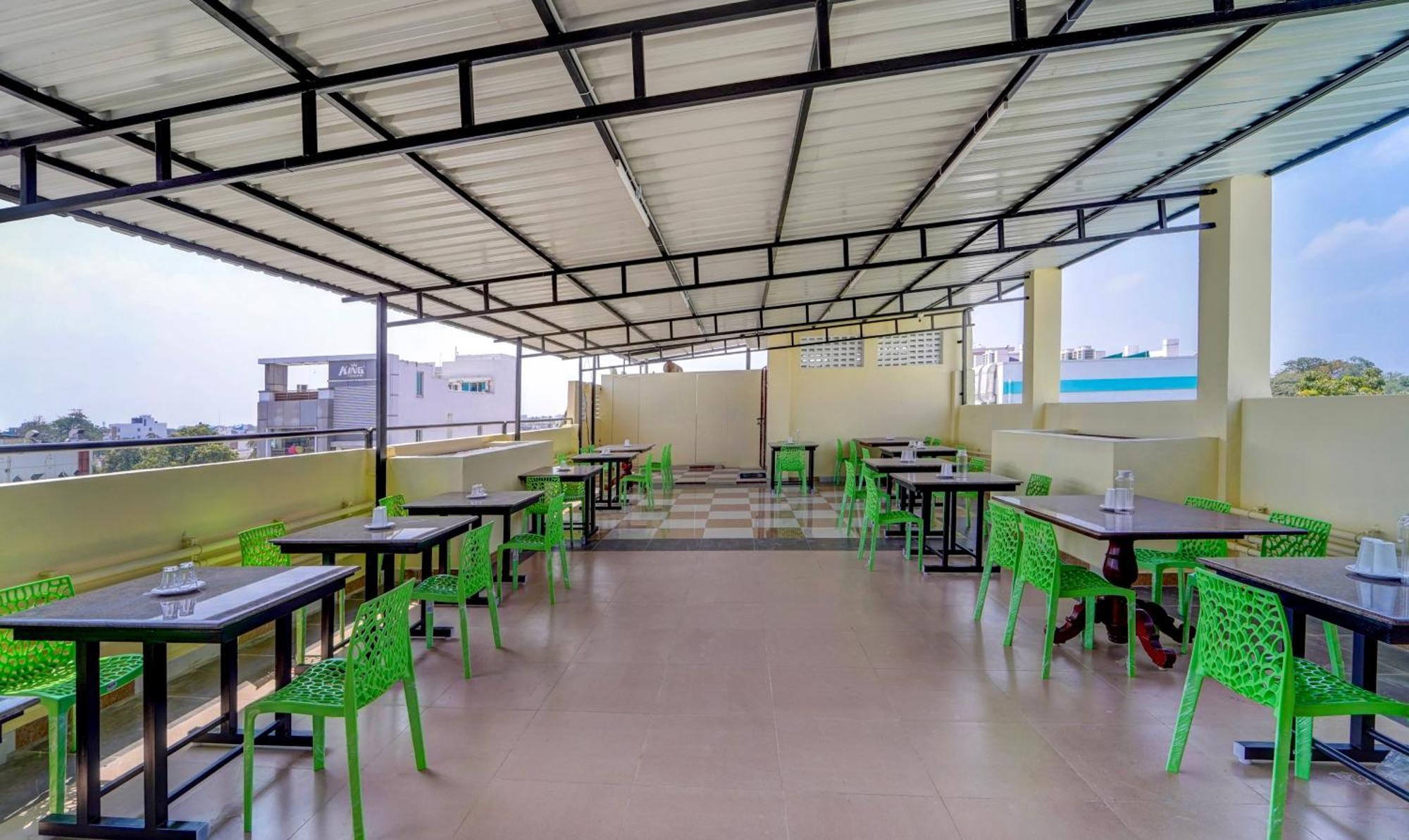 Itsy Hotels Prakasam Residency Pondicherry Eksteriør bilde